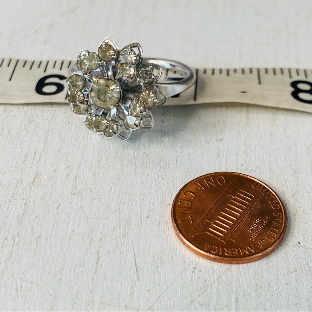SOLD Vintage Rhinestone Flower Cocktail Ring Adjustable - Picture 11 of 13